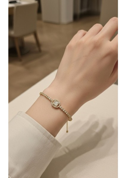 Kadın Baget Zirkon Taşlı Çelik Bileklik