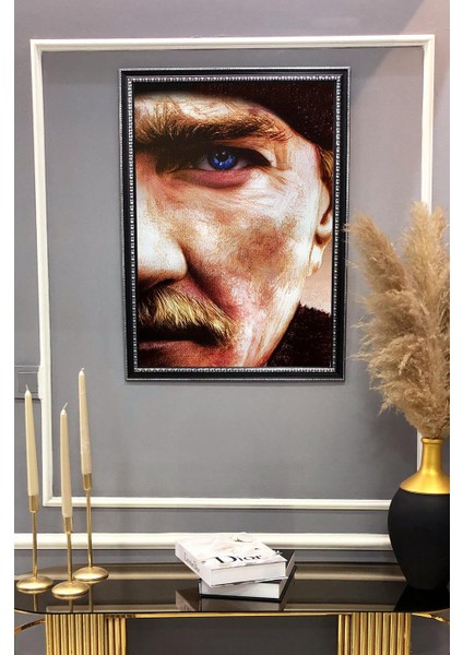 Atatürk Portresi Dijital Baskılı Kadife Kumaş Çerçeveli Tablo TBL0049 fiyatları