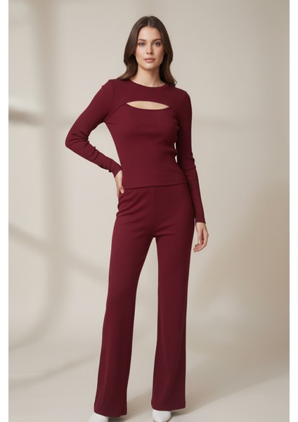 Kadın Kırmızı Göğüs Pencere Ikili Takım