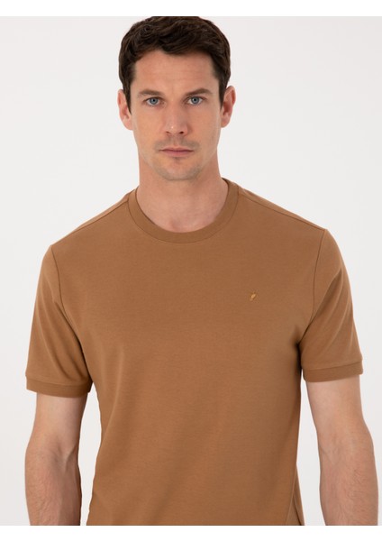 Erkek Kahverengi Regular Fit %100 Pamuk Bisiklet Yaka Basic T-shirt 50319801-VR153