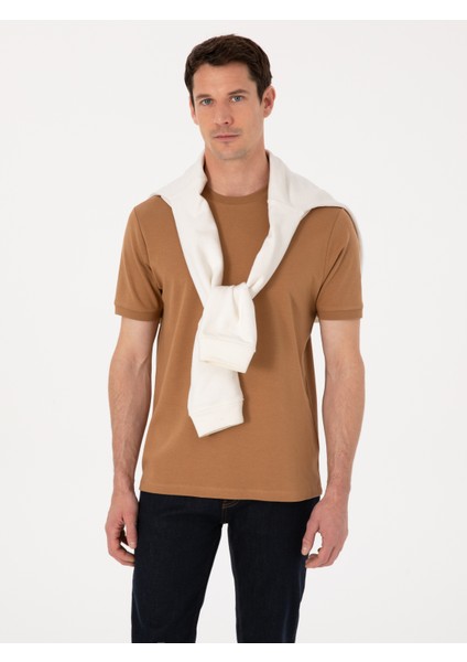 Erkek Kahverengi Regular Fit %100 Pamuk Bisiklet Yaka Basic T-shirt 50319801-VR153