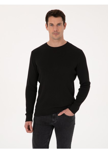 Erkek Siyah Slim Fit Pamuk Karışımlı Bisiklet Yaka Selanik Örgü Triko Kazak 50318976-VR046