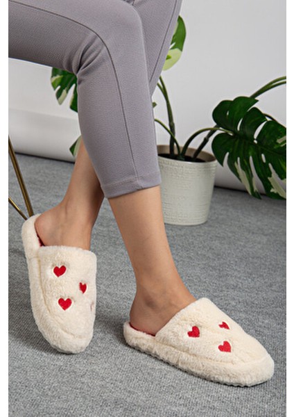 3'lü Kalp Çilek Kiraz Ayıcık Nakışlı Misafir Bohça Balkon Çeyiz Ev Terliği