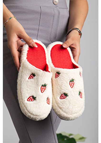 3'lü Kalp Çilek Kiraz Ayıcık Nakışlı Misafir Bohça Balkon Çeyiz Ev Terliği