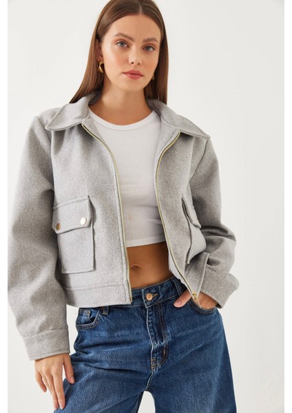 Zr Cepli Kısa Bomber Gri Kaşe Ceket fırsatları