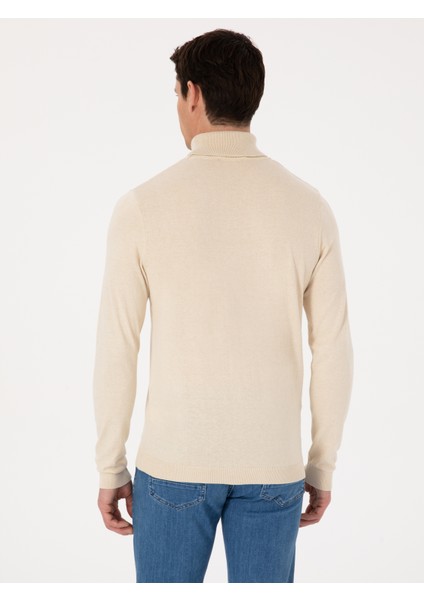 Erkek Bej Slim Fit Pamuk Karışımlı Balıkçı Yaka Basic Triko Kazak 50318678-VR011