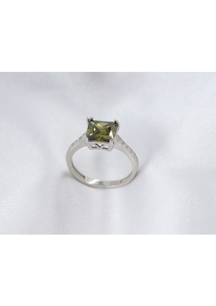 Kare Tektaş Kadın Yüzük, Yeşil Tektaş Gümüş Yüzük, Peridot Tektaş Kadın Yüzük modelleri