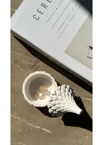 Dekoratif Işlemeli Oval Takı Kutusu modelleri