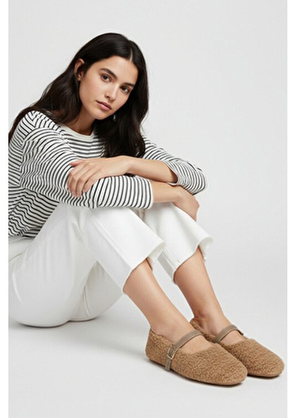 Kasey Kürklü Kadın Babet