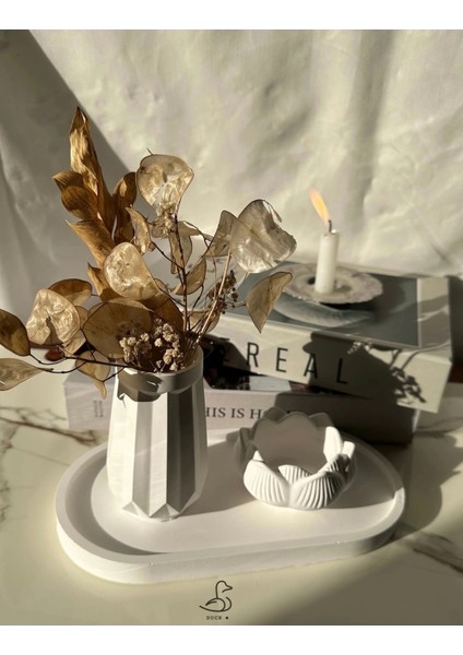 Geometrik Desenli Vazo ve Lotus Çiçek Görünümlü Dekoratif Set indirimleri