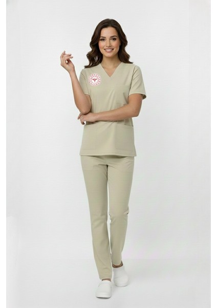 Unisex Bej Moth Teknisyen Tekniker Tıbbı Sekreter Scrubs Üniforma Takım (Sağlık Bak.yeni Yön.uygun) fiyatları