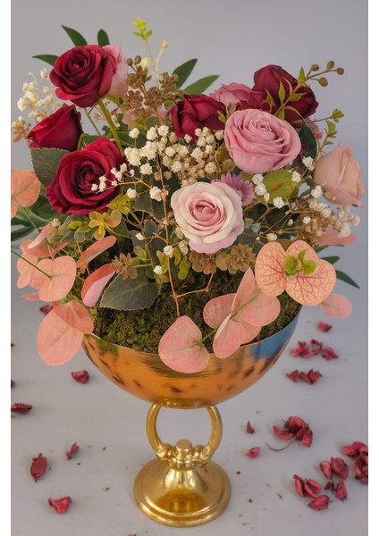 Kırmızı & Pembe Güller – Altın Kupa Saksı Arajmanı