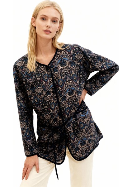 3496 Etnik Desen Kapitone Ceket Laci