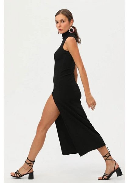 Kadın Siyah Boğazlı Kolsuz Yırtmaçlı Maxi Elbise fiyatları