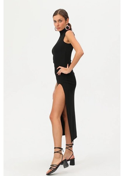 Kadın Siyah Boğazlı Kolsuz Yırtmaçlı Maxi Elbise modelleri