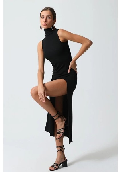 Kadın Siyah Boğazlı Kolsuz Yırtmaçlı Maxi Elbise fırsatları