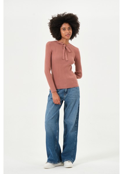 Kadın Triko Fiyonk Yaka Basic Body indirimleri