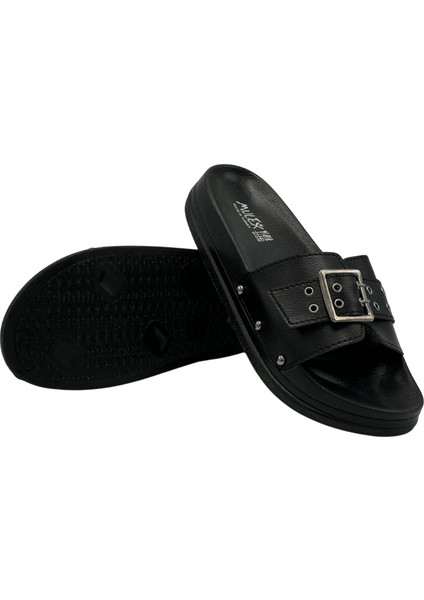 Günlük Kadın Terlik Beyaz Soft Taban Büyük Tokalı Kutulu Günlük Terlik fırsatları