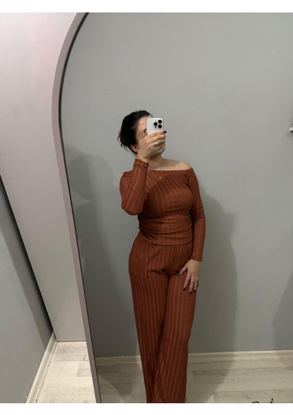 Ek Omuz Triko Takım | Fitilli Kiremit Rengi Geniş Paça Ikili Set fırsatları