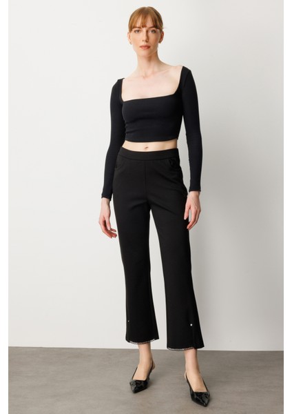 Paçası Taş Detaylı Pantolon fiyatları