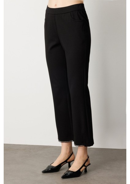 Paçası Taş Detaylı Pantolon fırsatları