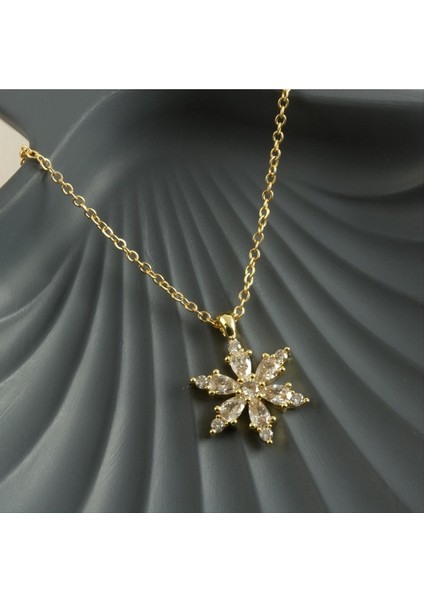 Lotus Zirkon Taşlı Yeni Sezon Kolye