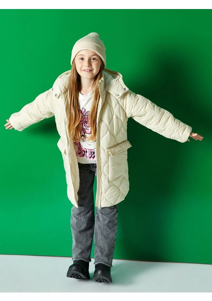 Lcw Kids Bej Kapüşonlu Kapitone Kız Çocuk Mont fiyatları