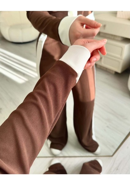 Kadın Acı Kahve Yanları Şeritli Düğme Detaylı Garnili Takım modelleri