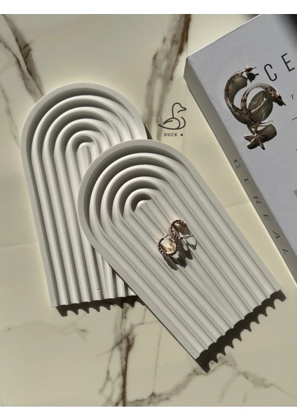 Çizgili Dekoratif Taş Tozu Sunum Tabağı