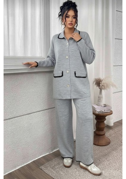 Kadın Düğmeli Çeket Pantolonlu Çoban Dikişli Triko Takım Ekru - Gri indirimleri