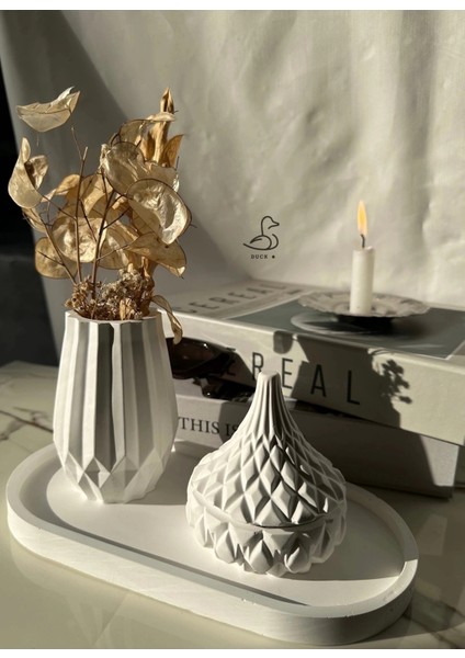 Geometrik Vazo ve Işlemeli Kapaklı Takı Kutu Set modelleri