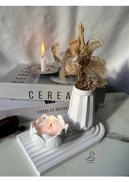 Geometrik Desenli Vazo ve Lotus Çiçek Inci Tozlu Mumluk Set fırsatları