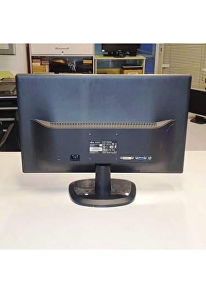 Fujitsu L20T-4 20 Inç LED Wide Geniş Ekran Dvı-Vga Monitör Temiz Dahili Hoparlörlü Refrubished fiyatları