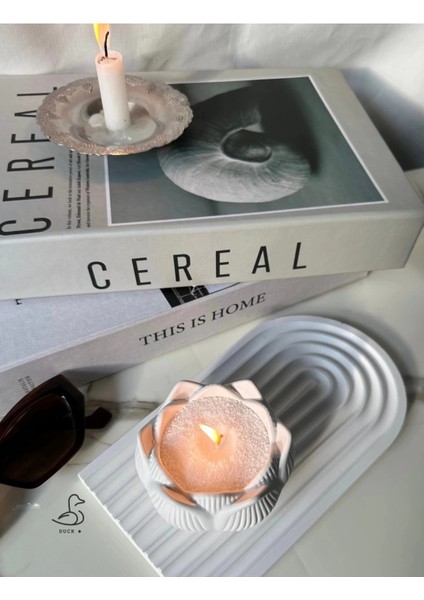 Çizgili Dekoratif Tabak ve Lotus Çiçek Inci Tozlu Mumluk modelleri