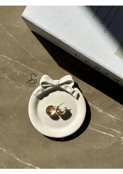 Kurdele Görünümlü Dekoratif Takı Tabağı 6x6 cm