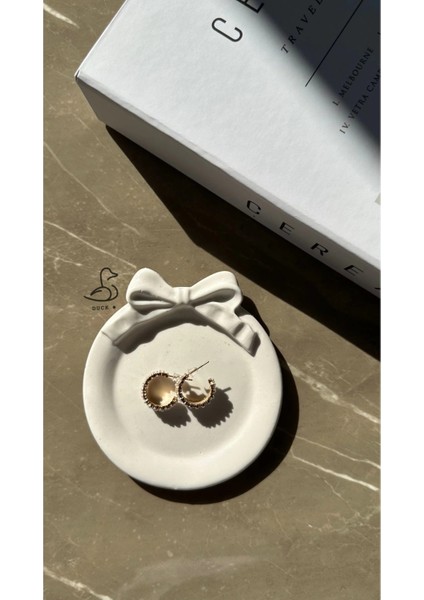 Kurdele Görünümlü Dekoratif Takı Tabağı 6x6 cm modelleri