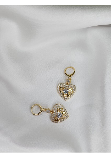 - Zirkon Taşlı Kalpli Çelik Küpe modelleri