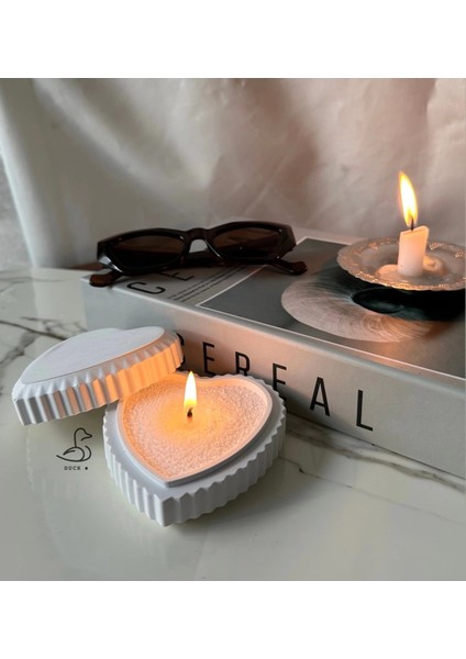 Kalp Görünümlü Kapaklı Inci Tozlu Mumluk fırsatları