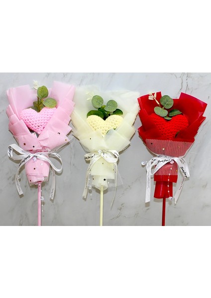 El Örgüsü Kalp Çiçeği Buketi LIV1702