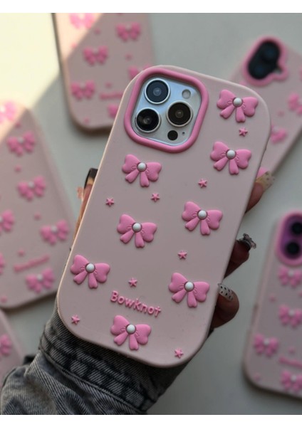 iPhone 14 Pro Max / 15 Pro Max Uyumlu Pembe Fiyonk Desenli Kabartmalı Yumuşak Silikon Kılıf modelleri