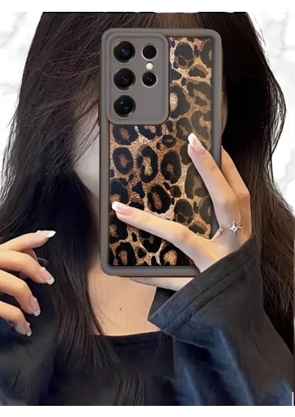 Samsung Galaxy S24 Ultra Uyumlu – Leopar Desenli Şık ve Dayanıklı Silikon Kılıf fiyatları