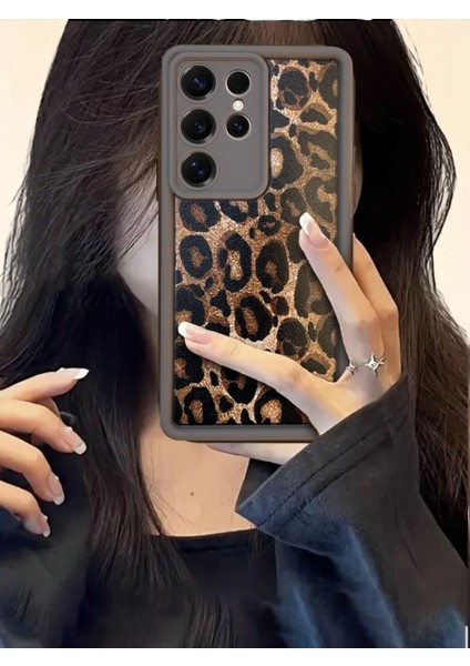 Samsung Galaxy S24 Ultra Uyumlu – Leopar Desenli Şık ve Dayanıklı Silikon Kılıf modelleri