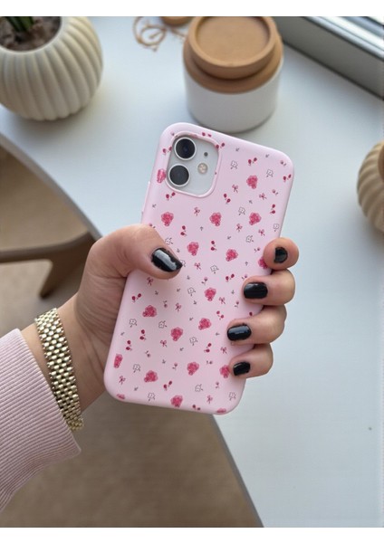 iPhone 12 Uyumlu Pembe Çiçek Desenli Lansman Liquid Silikon Yumuşak Kılıf indirimleri