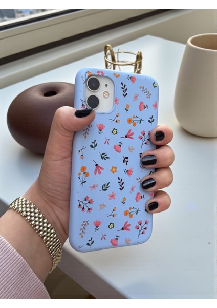 iPhone 12 Uyumlu Mavi Çiçek Desenli Lansman Liquid Silikon Kılıf modelleri