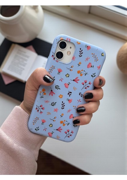 iPhone 12 Uyumlu Mavi Çiçek Desenli Lansman Liquid Silikon Kılıf fırsatları