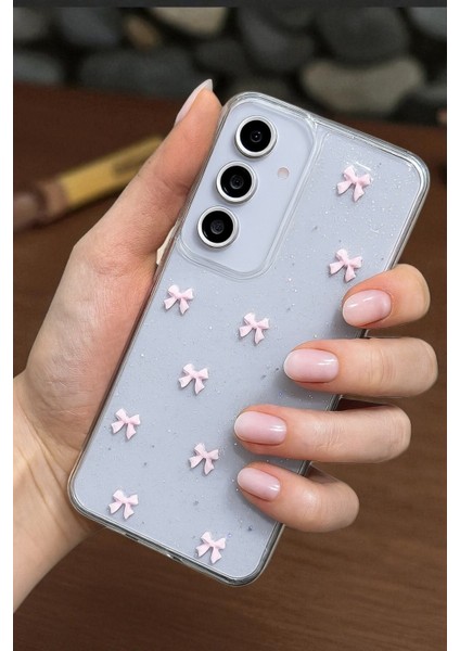 Samsung S24 Fe Uyumlu – Pembe Fiyonk Desenli, Parlak Simli, Şeffaf Yumuşak Silikon Kılıf indirimleri