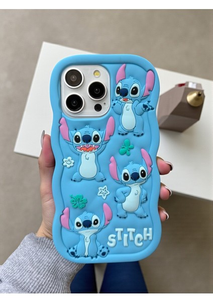 iPhone 14 Pro Max / 15 Pro Max Uyumlu Stitch Desenli Kabartmalı Sevimli Silikon Kılıf