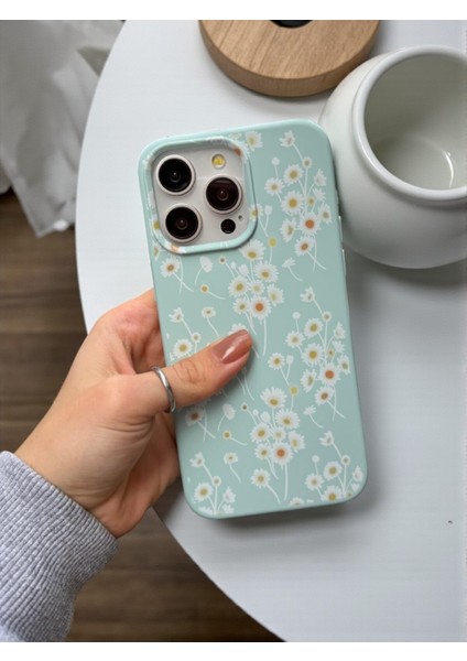 iPhone 16 Pro Max Uyumlu Papatya Desenli Fıstık Yeşili Lansman Liquid Silikon Kılıf fırsatları