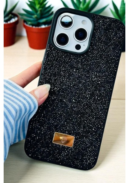 iPhone 15 Pro Max Uyumlu – Elmas Tasarımlı, Siyah Taşlı, Işıltılı Pırlanta Silikon Kılıf indirimleri