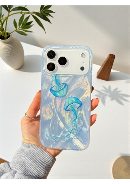 iPhone 17 Pro Uyumlu Deniz Anası Desenli Tüylü Hologramlı Silikon Kılıf modelleri